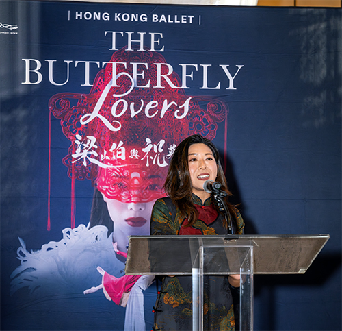 1 The Hong Kong Ballet captivated New York with the US premiere of its award-winning production “The Butterfly Lovers” at its opening night at the prestigious David H. Koch Theater, Lincoln Center, on August 22 (New York time). Speaking at the opening night reception, the Director of the Hong Kong Economic and Trade Office, New York, Maisie Ho, said the Hong Kong Ballet exemplifies the vital role Hong Kong plays as an East-meets-West centre for international cultural exchange.