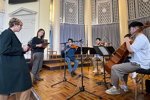 Ip conducted workshop sessions at Rutgers, focusing on music sharing and artistic exchange, with an emphasis on educational and creative dialogue between composers and performers. Picture shows Ip with Brandon DiNatale whose composition “Fool’s Spring” won the competition and was featured in the programme.