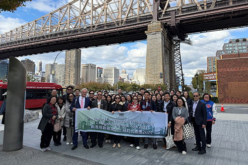  While in New York, the delegation of planning professionals engaged with New York’s leading planners, architects and policymakers and visited landmark sites such as the High Line, Hudson Yards and Central Park.  